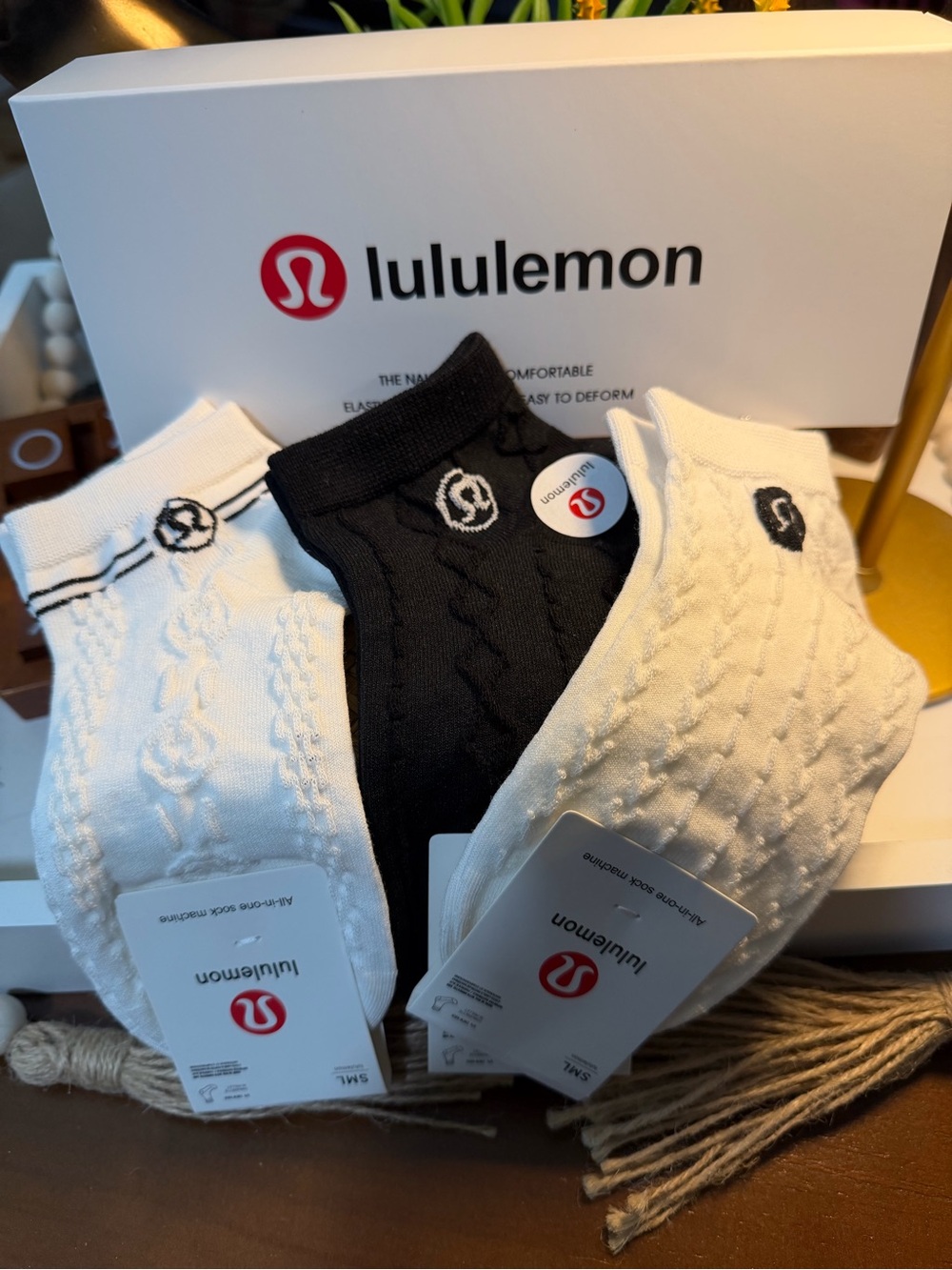 lululemon athletica Men’s Low-Cut Sock 3-Pack — White & Black